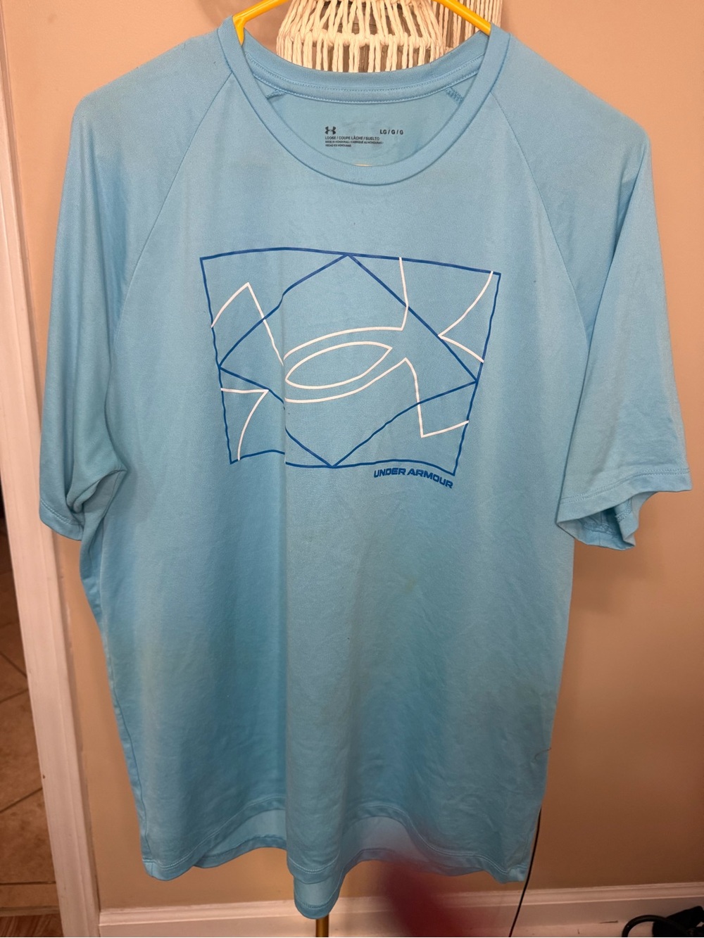 Under Armour Men's Light Blue Tee
